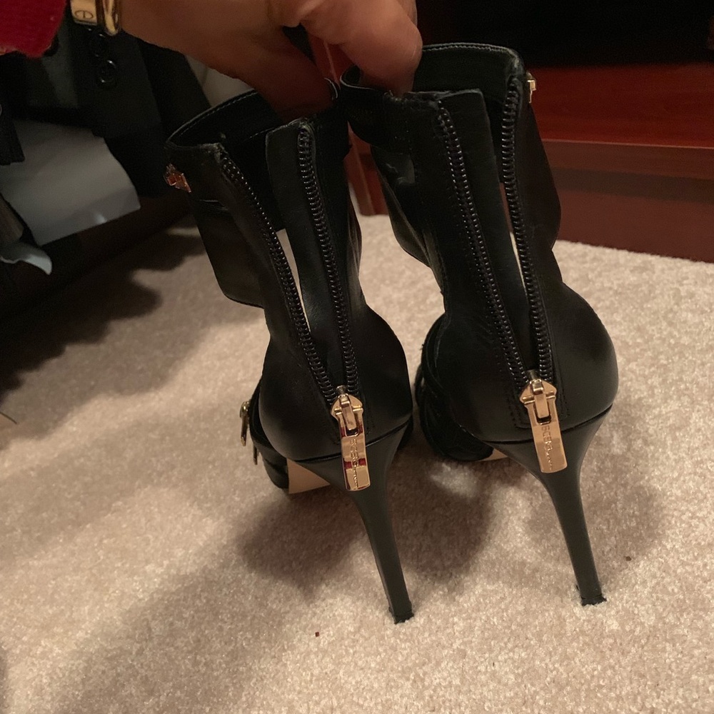 BCBG Black and gold sandals